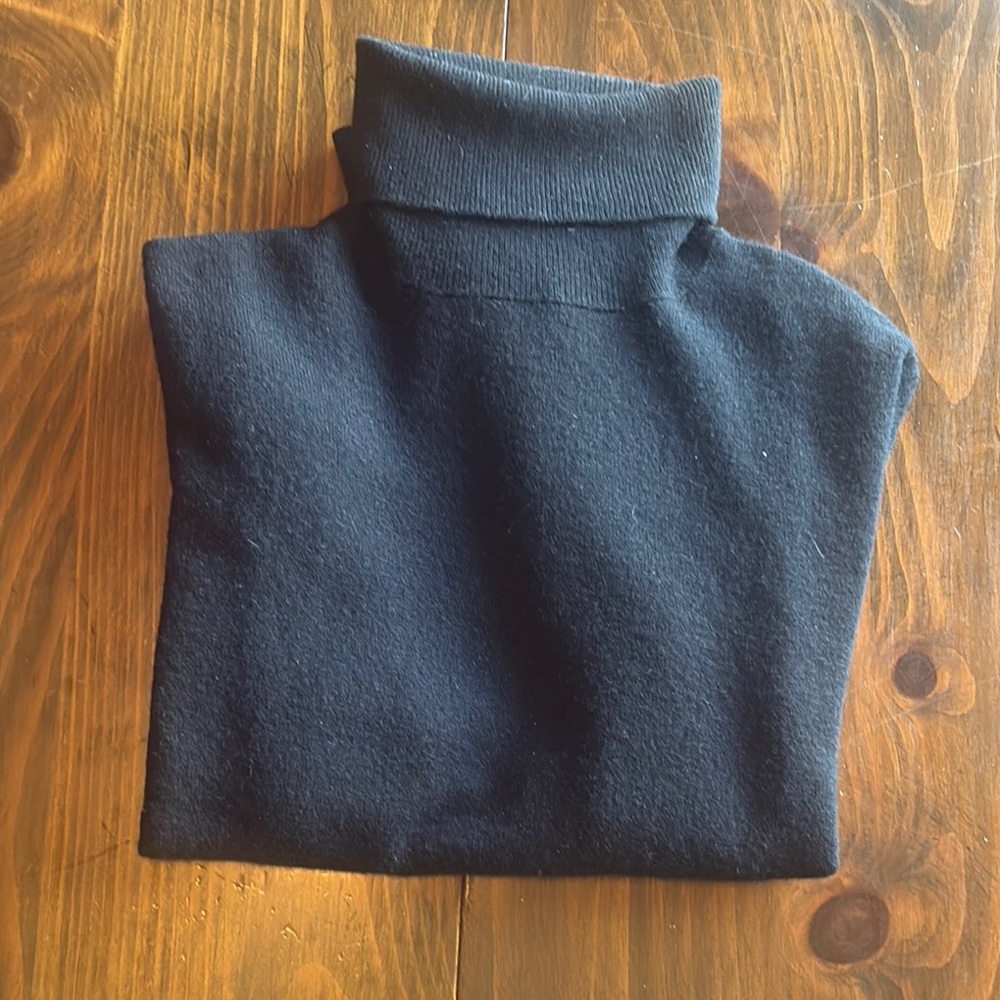 Banana Republic Black Cashmere Sweater